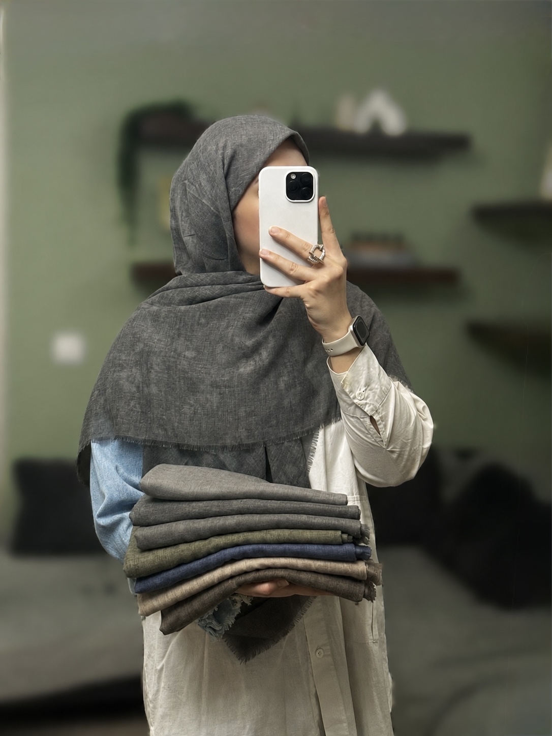 روسری سنگشور وارداتی دورو قواره ۱۳۰ مدل 1235