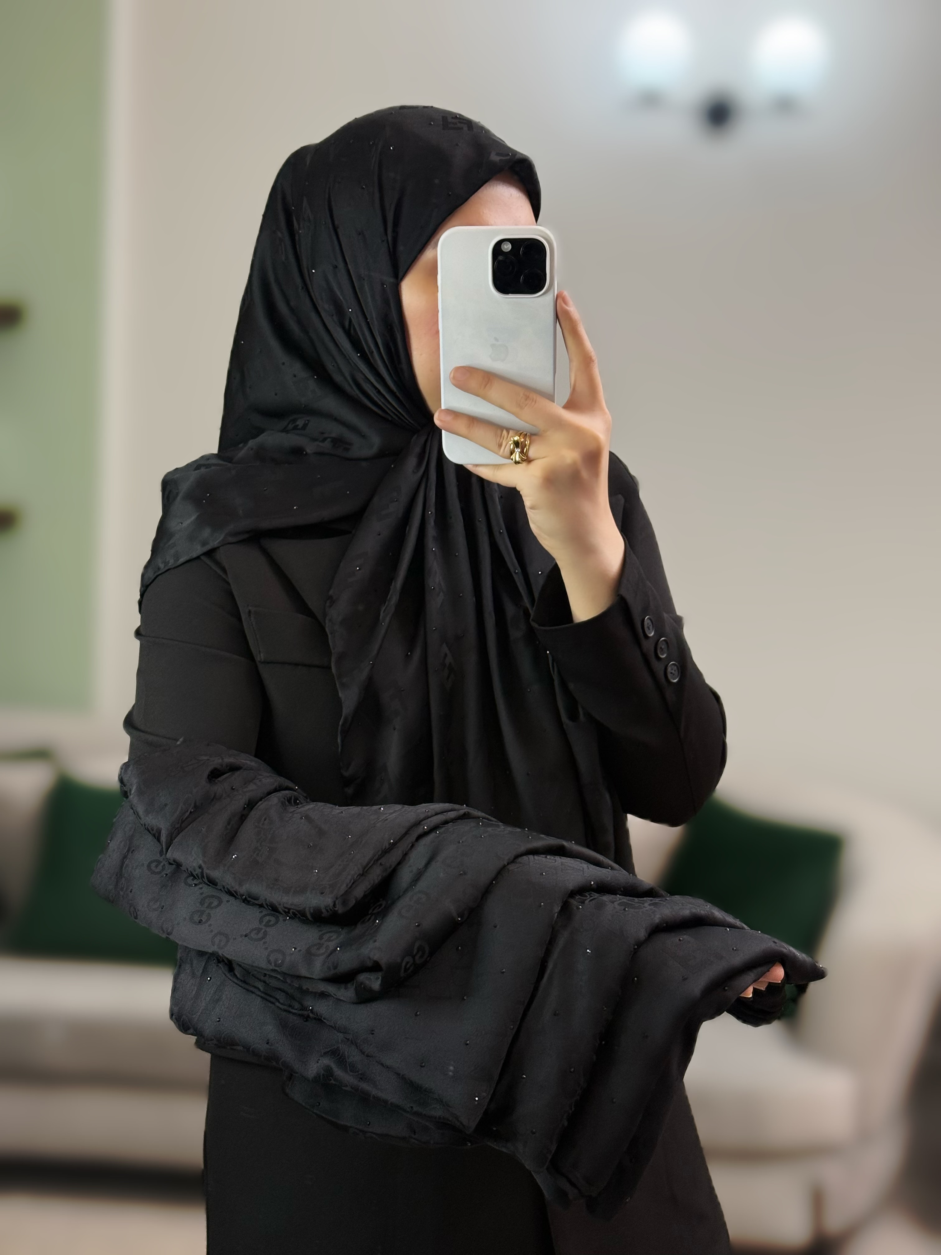 روسری ابریشم ژاکارد نگیندار ترک قواره ۱۲۵